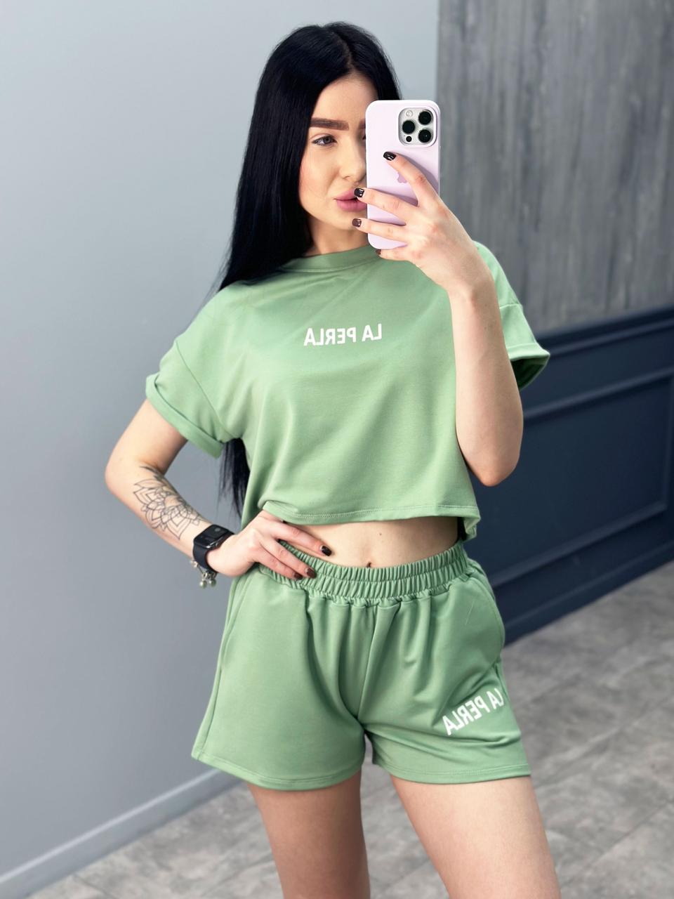 Костюм спортивний з шортами "La perla"