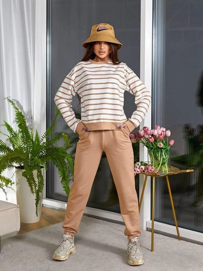 Демісезонний костюм в смужку "Delight"