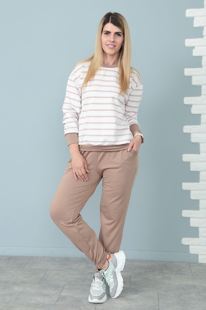 Демісезонний костюм в смужку "Delight"