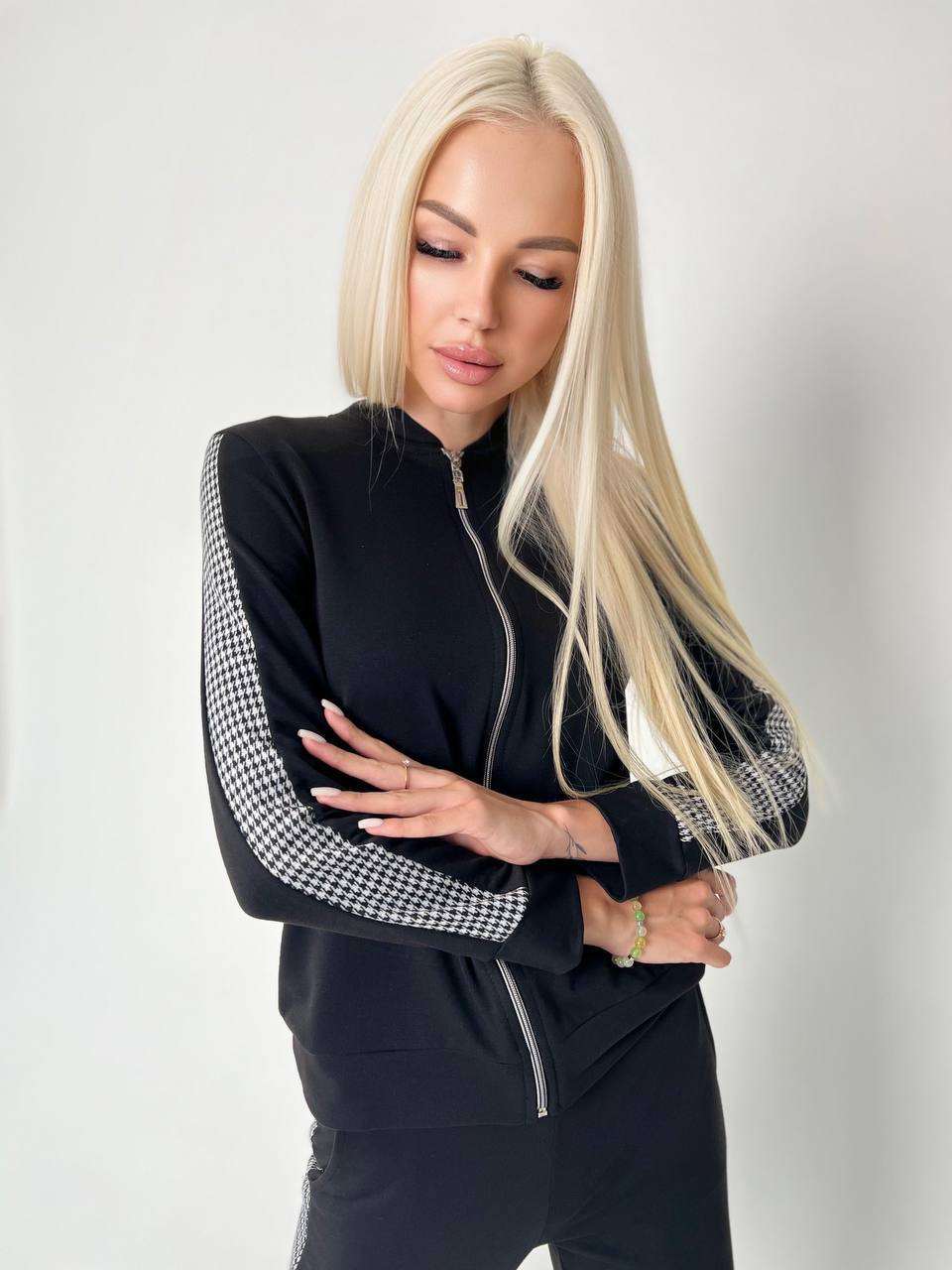 Спортивний жіночий костюм "Leon"