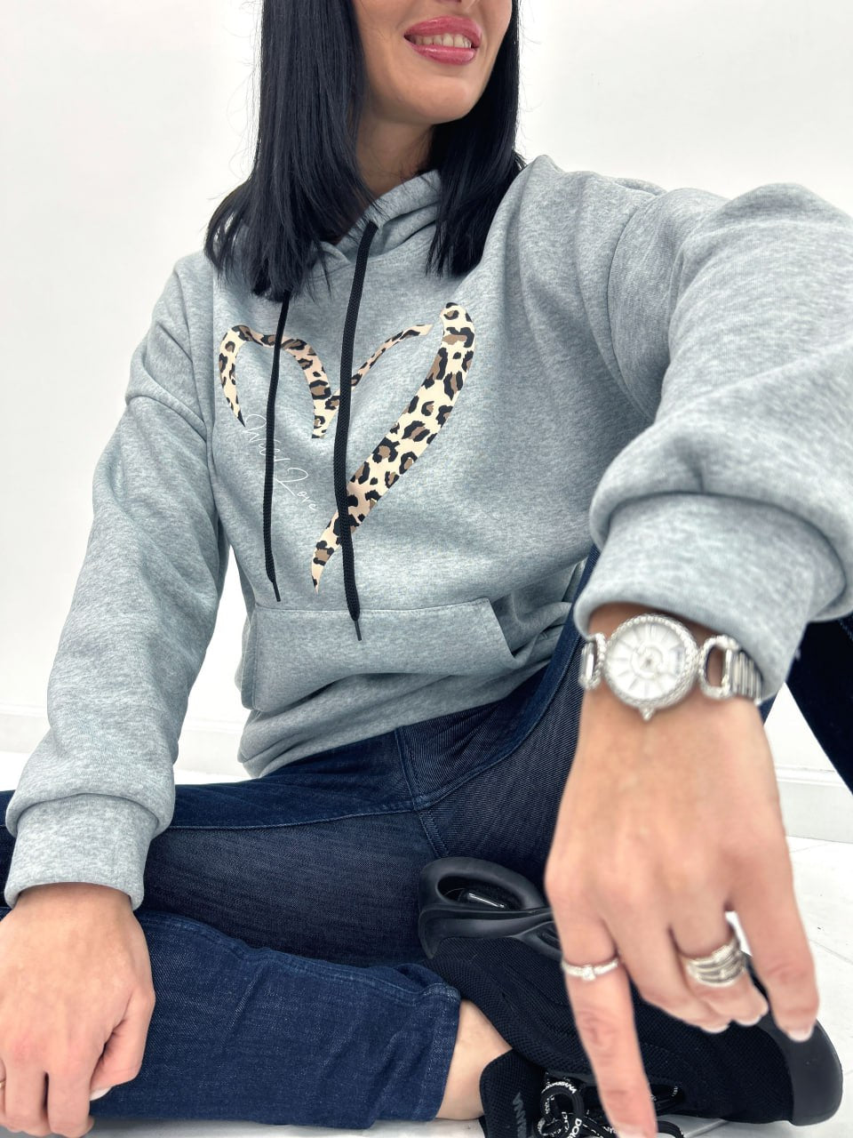 Батник з капюшоном "Amour"