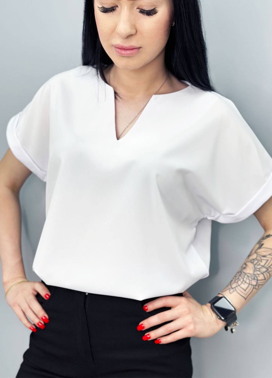 Блузка з вирізом "Fly"