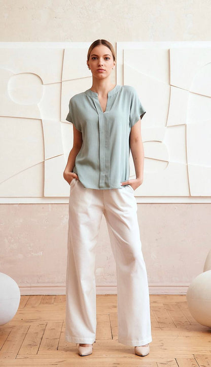 Однотонна  блуза "Nice"