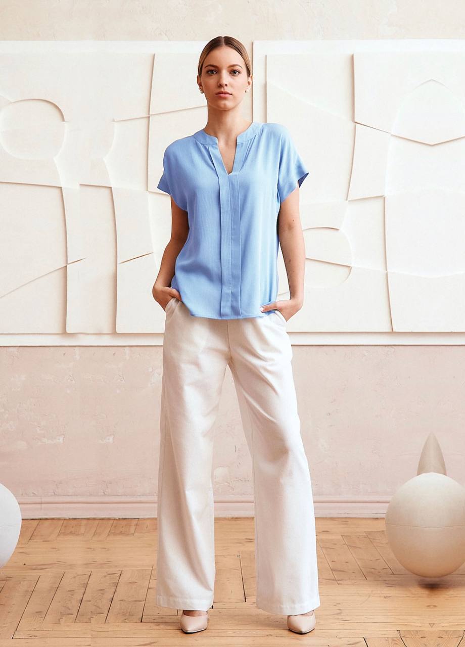 Однотонна  блуза "Nice"