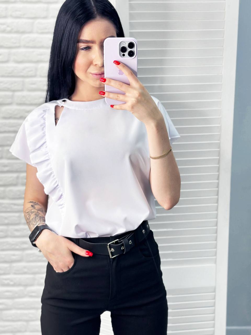 Блузка з оборкою "Naomi"