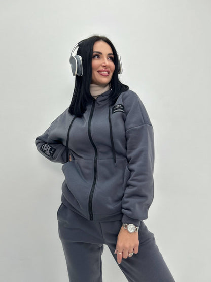 Спортивний костюм з нашивками "Walker"