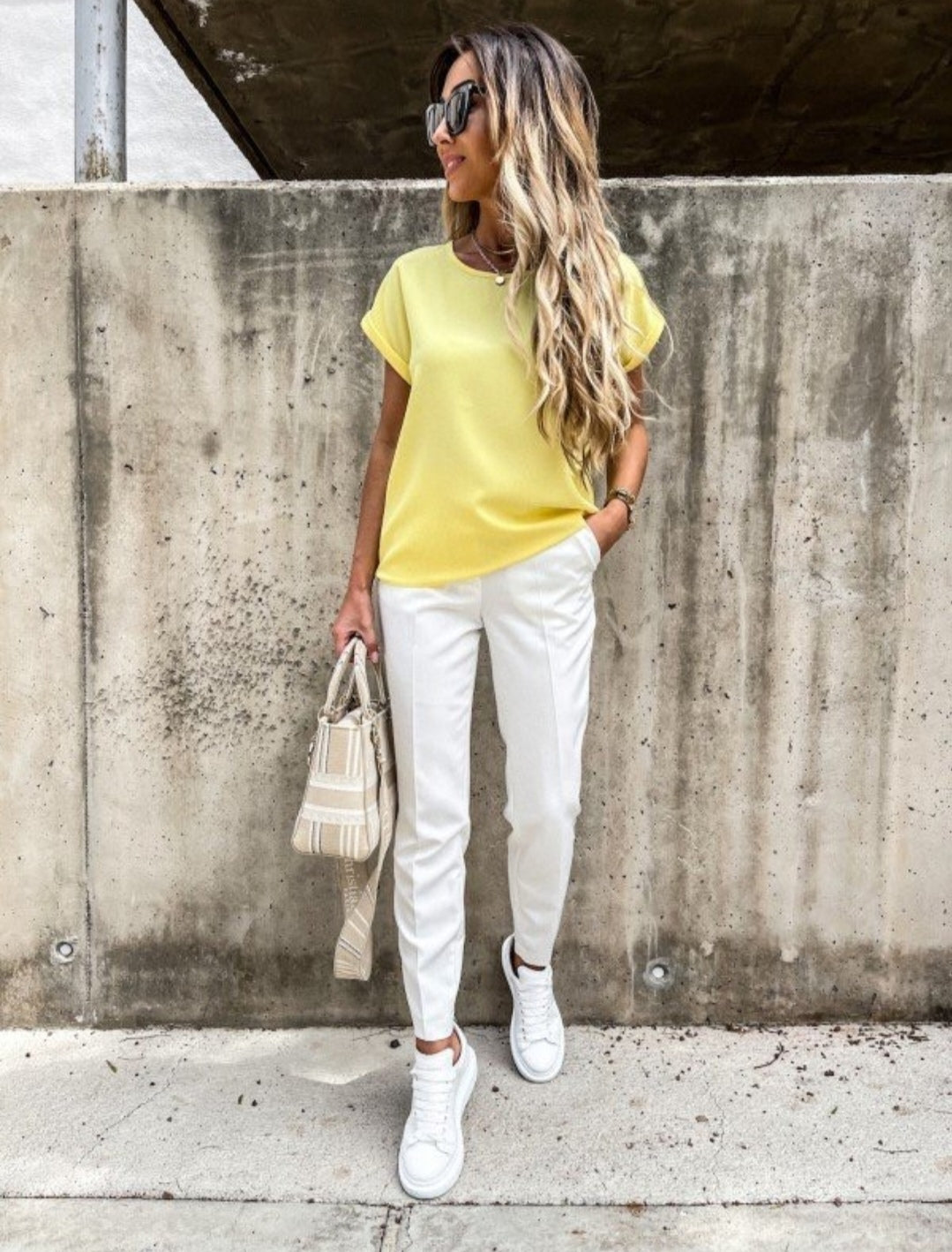 Блузка футболка вільного крою "Moment"