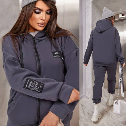 Спортивний костюм з нашивками "Walker"