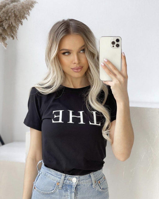 Трикотажна футболка з принтом "The"