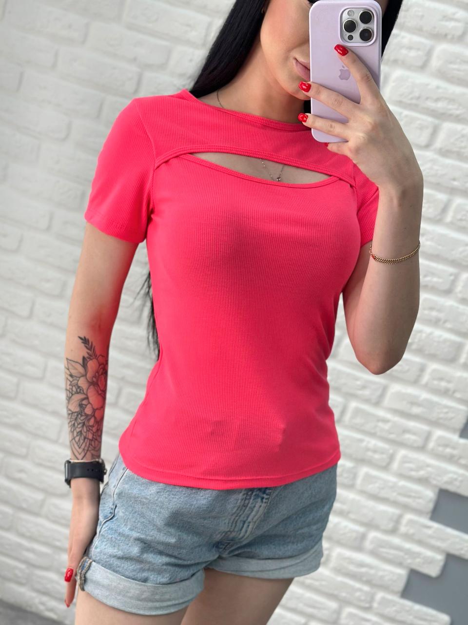 Футболка з вирізом "Bianka"