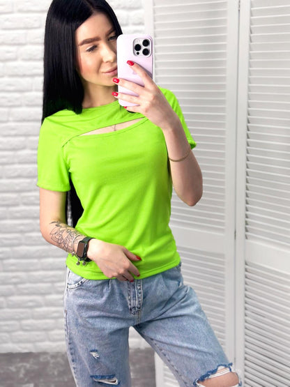 Футболка з вирізом "Bianka"