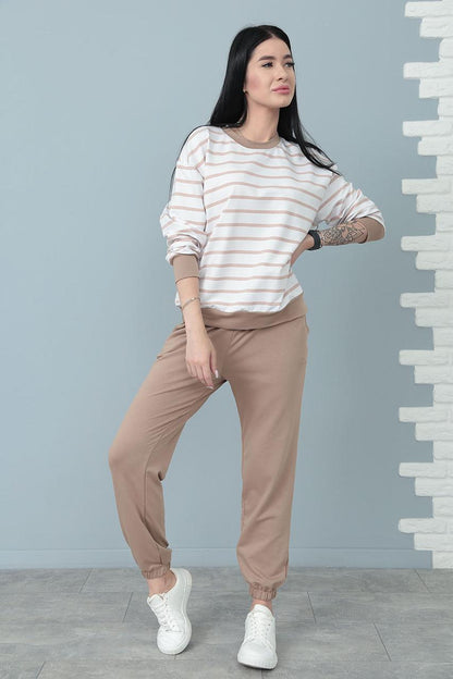 Демісезонний костюм в смужку "Delight"