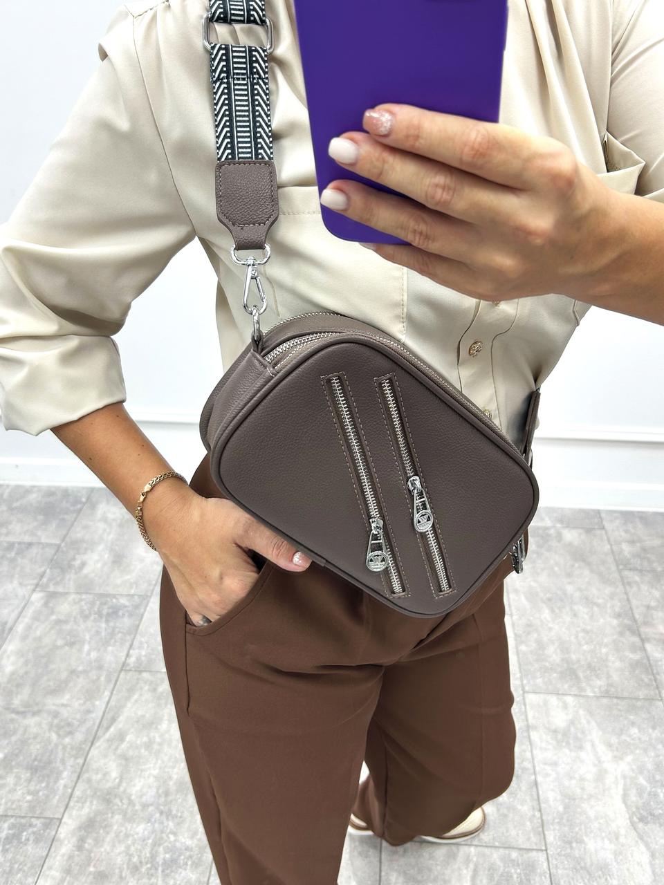 Маленька жіноча сумочка з блискавками "Look"