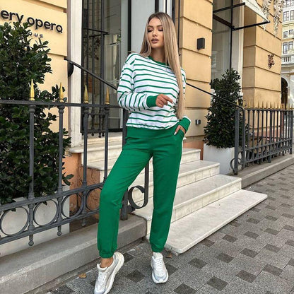 Демісезонний костюм в смужку "Delight"