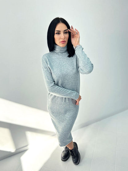 Тепле ангорова сукня міді з високим коміром "Amina"